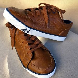 Boys Nautica leather shoes